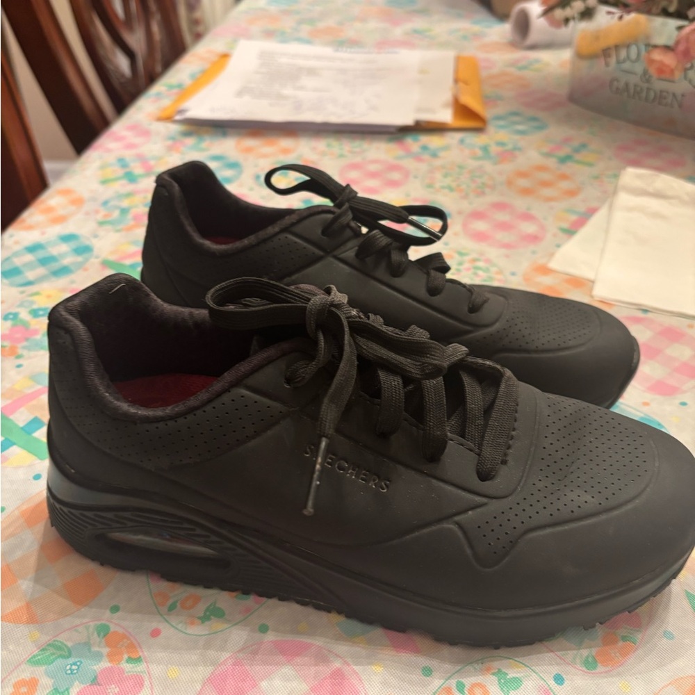Skechers Women’s  Black Athletic Lace-Up Sneakers